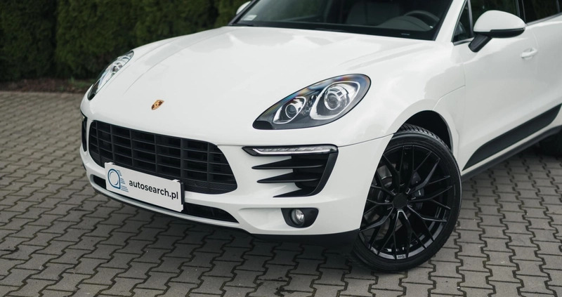 Porsche Macan cena 161990 przebieg: 111600, rok produkcji 2017 z Radków małe 742